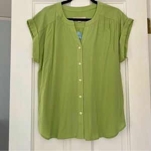 NWT LOFT Green Top